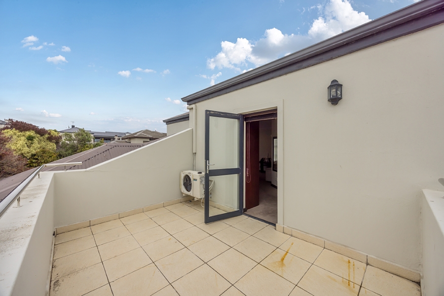 5 Bedroom Property for Sale in Big Bay Western Cape